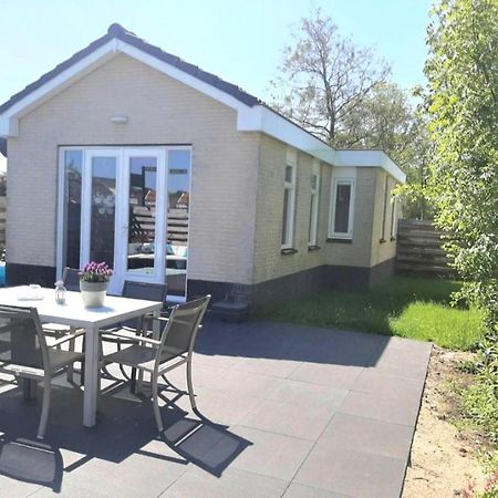 Huisje Britt Met Grote Tuin En Veel Privacy Dirkshorn 외부 사진