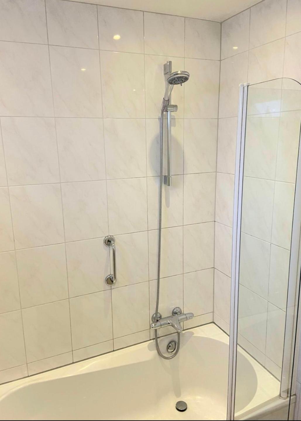 Huisje Britt Met Grote Tuin En Veel Privacy Dirkshorn 외부 사진